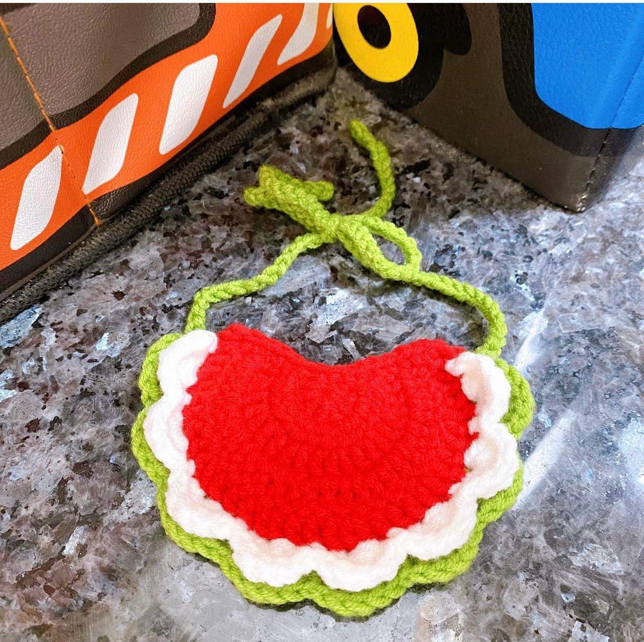 寵品圍帶系列-《涼浸浸西瓜🍉》貓咪狗狗頸帶圍兜-貓狗-毛孩物語Pets Thing|香港寵物貓狗用品專門店:IATA寵物飛機籠、寵物手推車、貓爬架貓樹