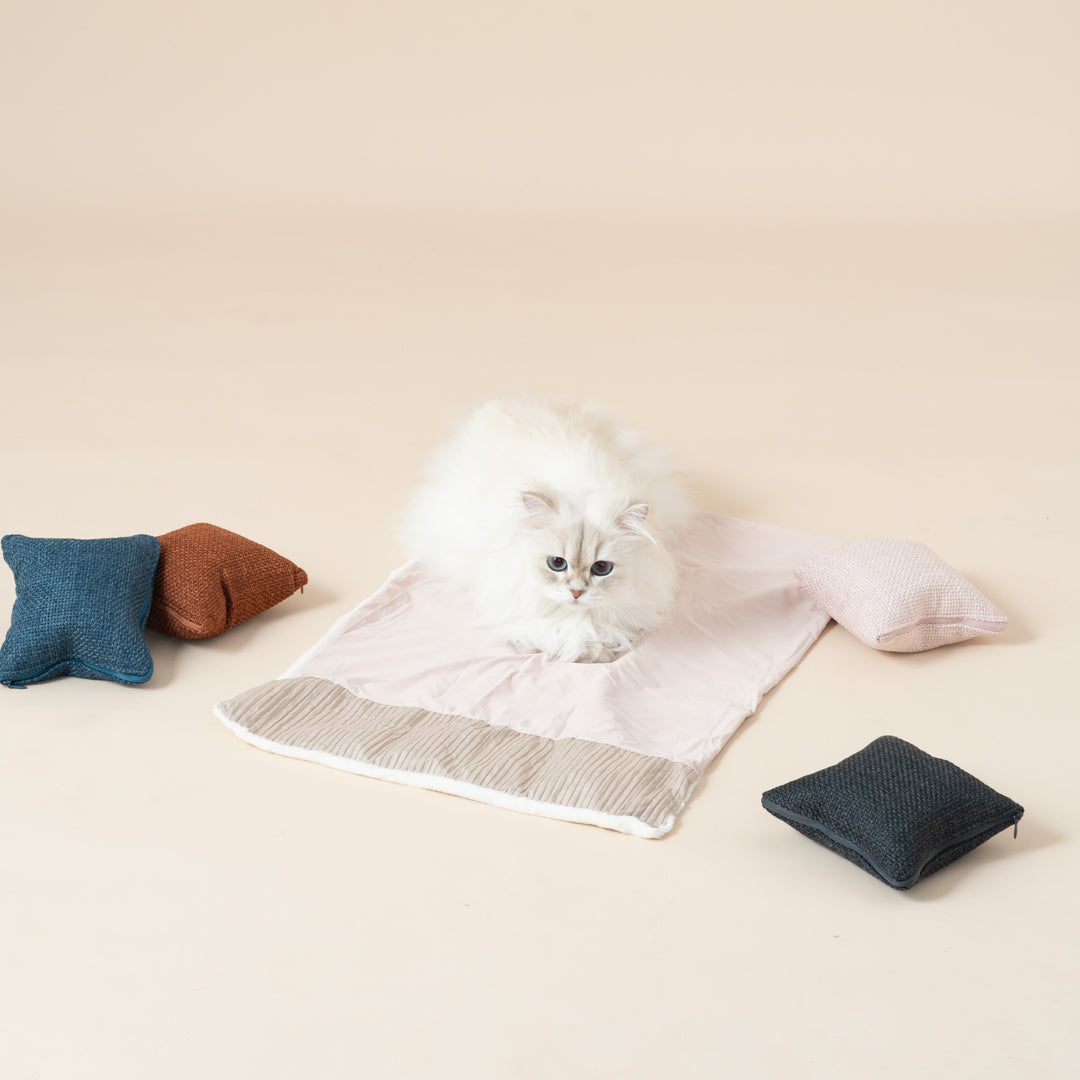Quin 親子多功能被枕-貓用品-毛孩物語Pets Thing｜香港寵物貓狗用品專門店：IATA寵物飛機籠、寵物手推車、貓爬架貓樹