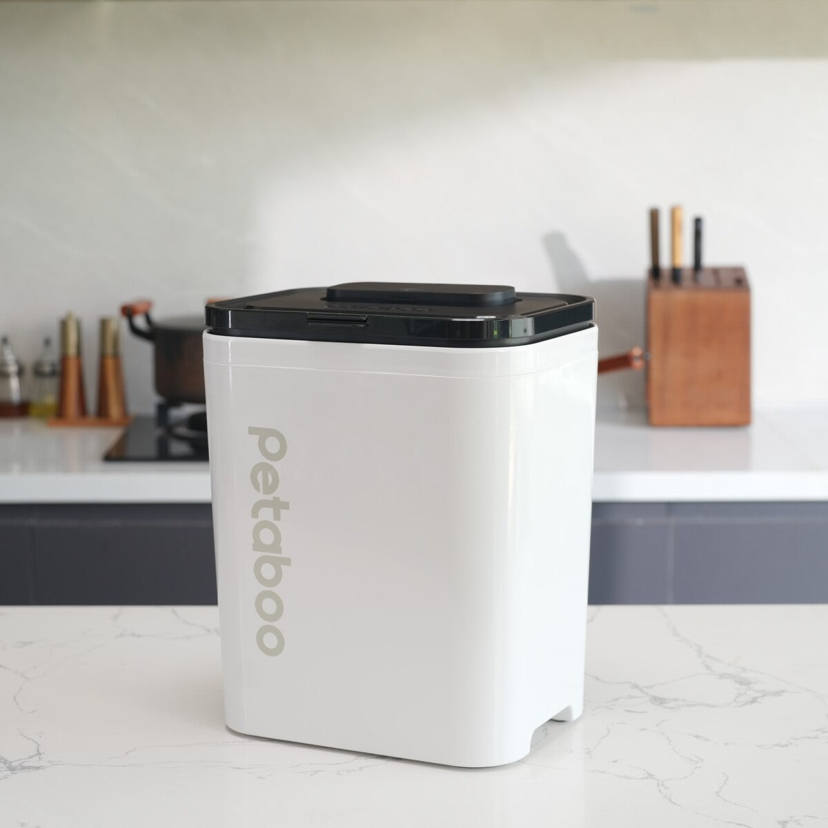 Petaboo C200 自動真空儲糧桶-貓狗-毛孩物語Pets Thing｜香港寵物貓狗用品專門店：IATA寵物飛機籠、寵物手推車、貓爬架貓樹