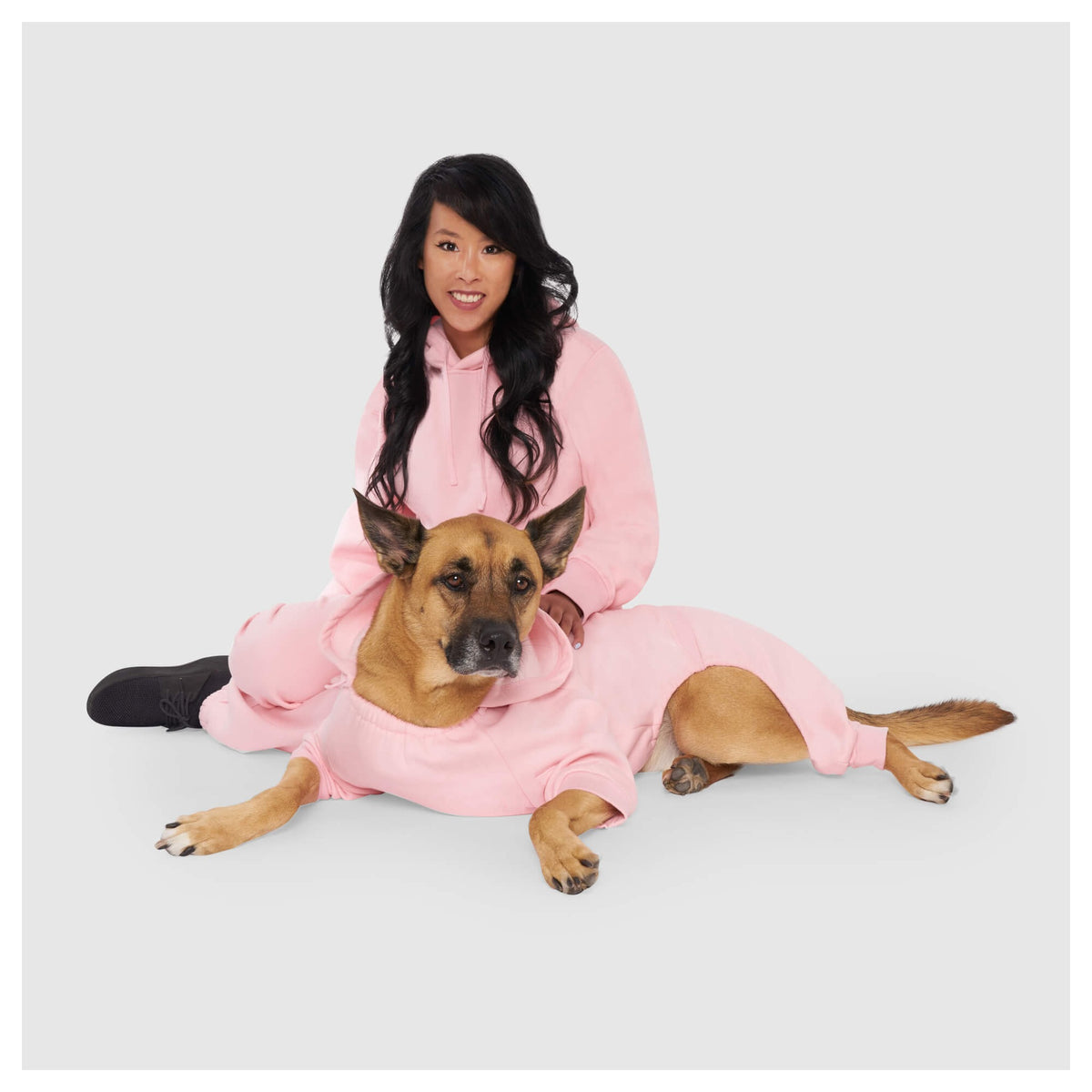 Canada Pooch Soft Side Sweatsuit｜狗狗服飾｜加拿大直送-狗-毛孩物語Pets Thing｜香港寵物貓狗用品專門店：IATA寵物飛機籠、寵物手推車、貓爬架貓樹